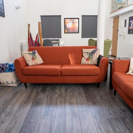 Stunning Mezzanine Apartment Near City Centre Cardiff Eksteriør billede
