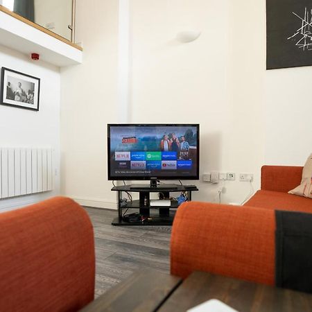 Stunning Mezzanine Apartment Near City Centre Cardiff Eksteriør billede