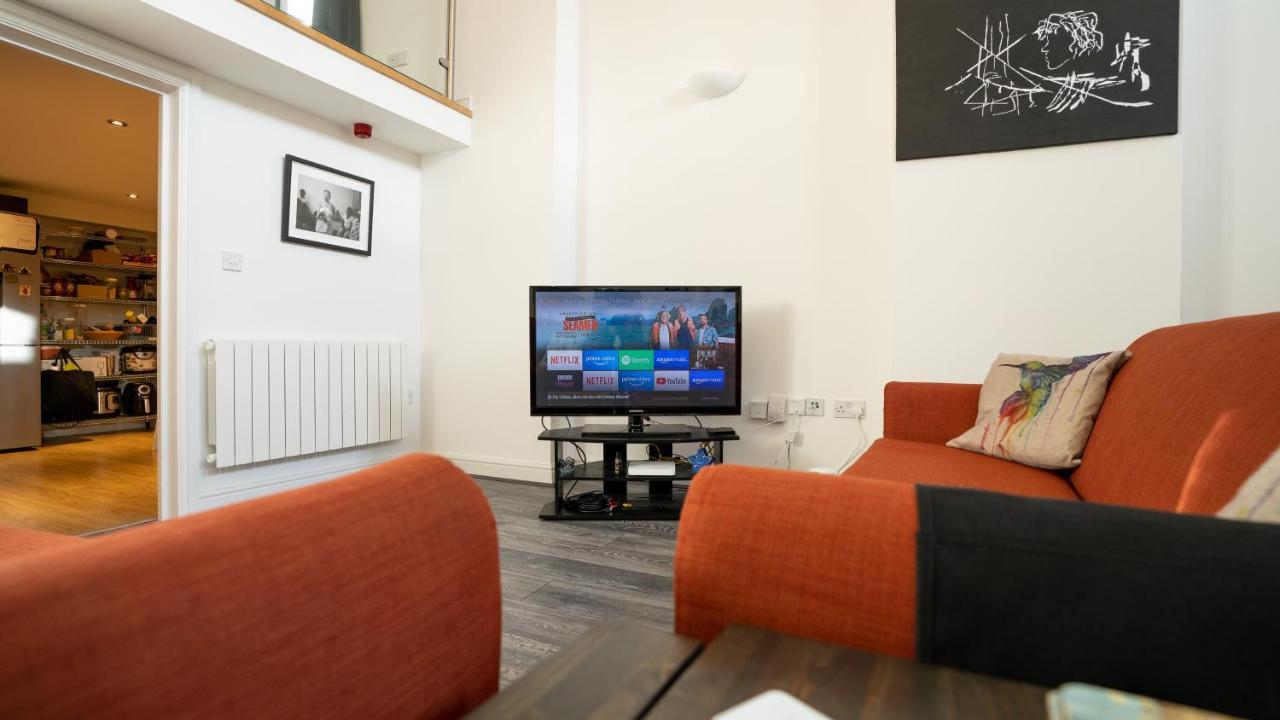 Stunning Mezzanine Apartment Near City Centre Cardiff Eksteriør billede