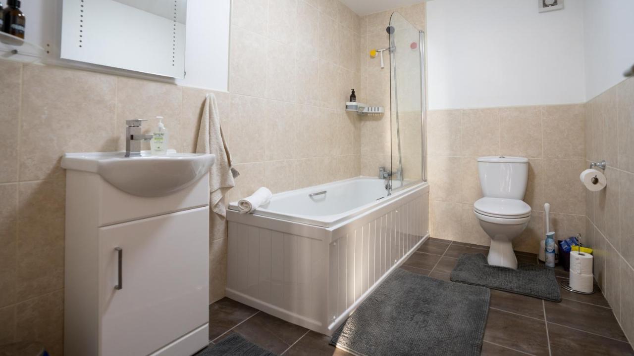 Stunning Mezzanine Apartment Near City Centre Cardiff Eksteriør billede
