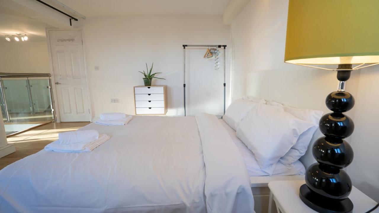 Stunning Mezzanine Apartment Near City Centre Cardiff Eksteriør billede